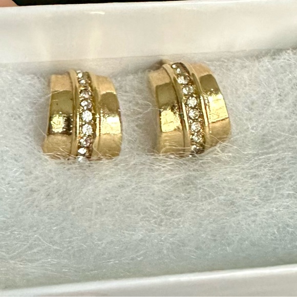 🤩Vintage Rare Dior Clip-on Earrings🤩 - Picture 1 of 8